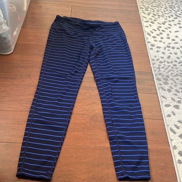 Athleta Pants - Athleta High Waist Navy Striped Leggings Size M